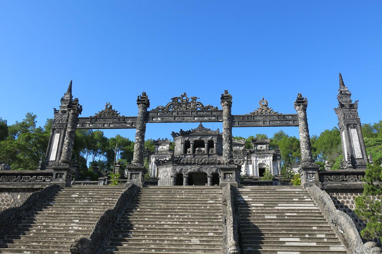Hoang Trieu Hotel Хюе Екстер'єр фото
